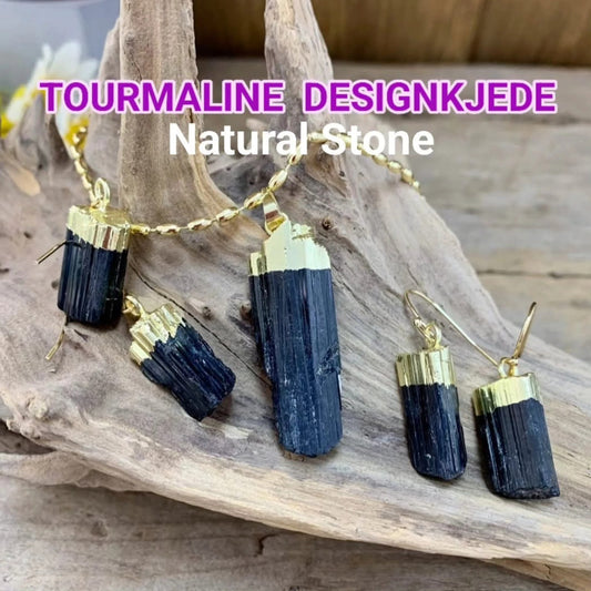 Nytt, vakkert Sort Turmaline Pillar Råkrystall Designkjede, Gold Electroplated