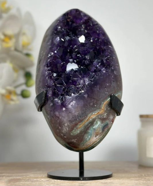 Stunning Natural Deep Purple Amethyst Stone, 1.15kg - MWS1534, 18.5x9cm