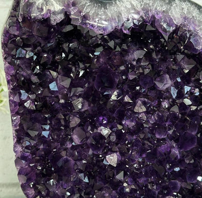 World Class Huge Natural URUGUAY Amethyst Specimen - MWS1778, 15KG - 51x28x16cm incl. metalstand.