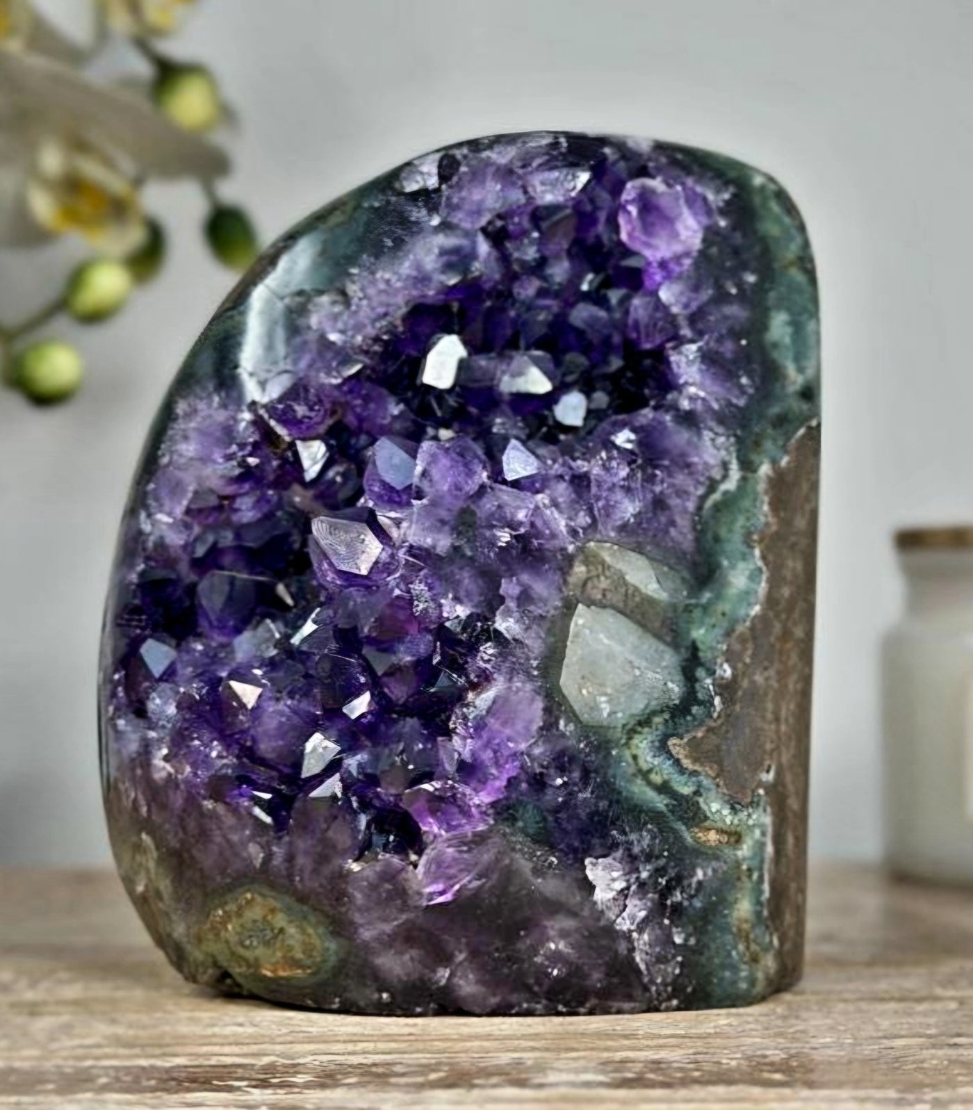 AAA+ Natural Deep Purple Natural Amethyst Cathedral, 13x12cm - CBP0928