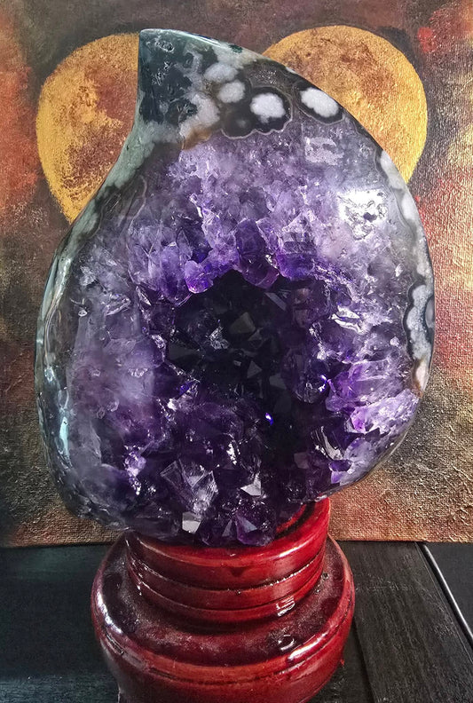 MÅNEDENS UTVALGTE / Natural Uruguay Amethyst & Agate Flame Geode, 12.5 x 15cm - FST0151