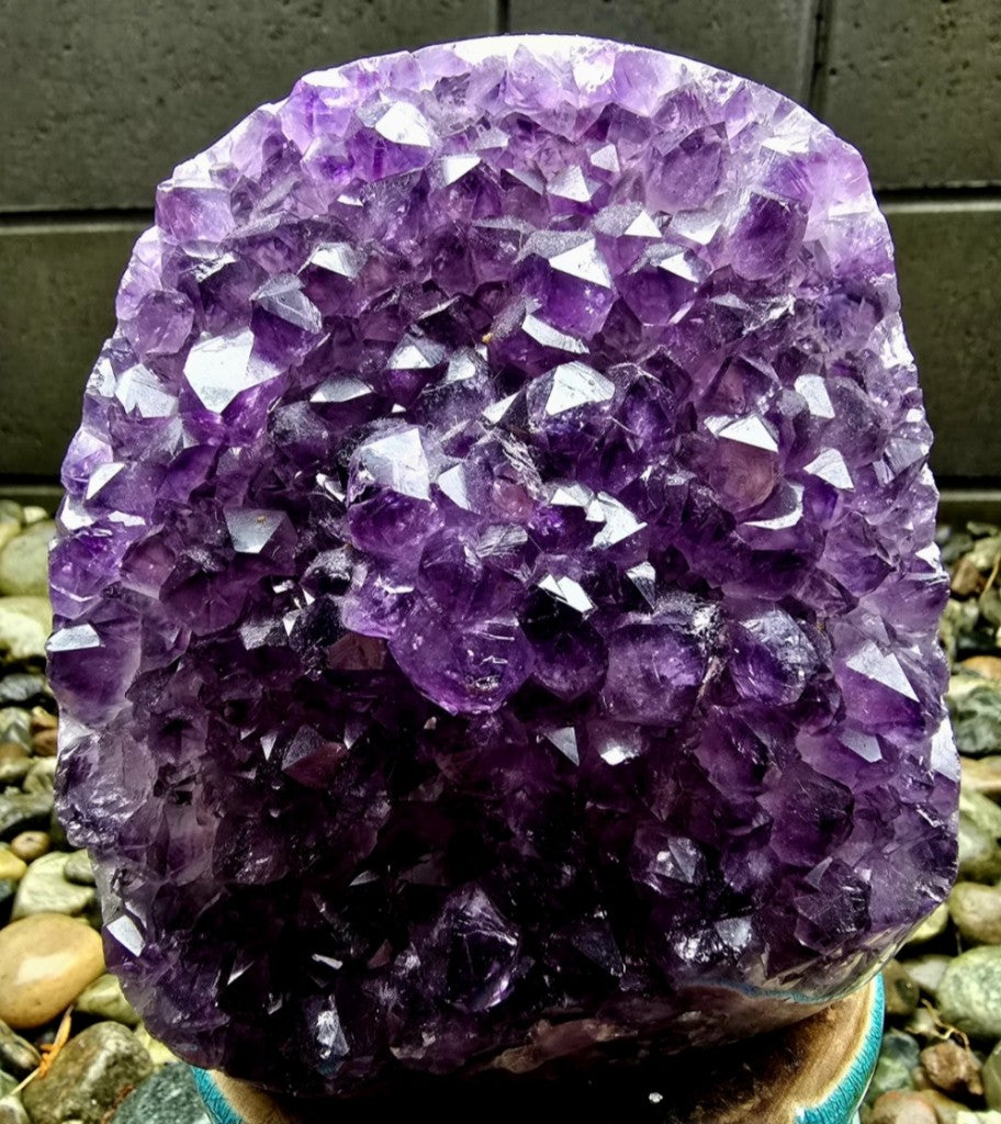 Uruguay Natual Uruguay Grade Amethyst Cathedral Geode , ca. 1.8kg - 13x13cm