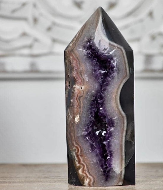 Natural Uruguay Ametyst & Agate Stone Tower AAA+ Quality Geode, 17x7cm, STP0032