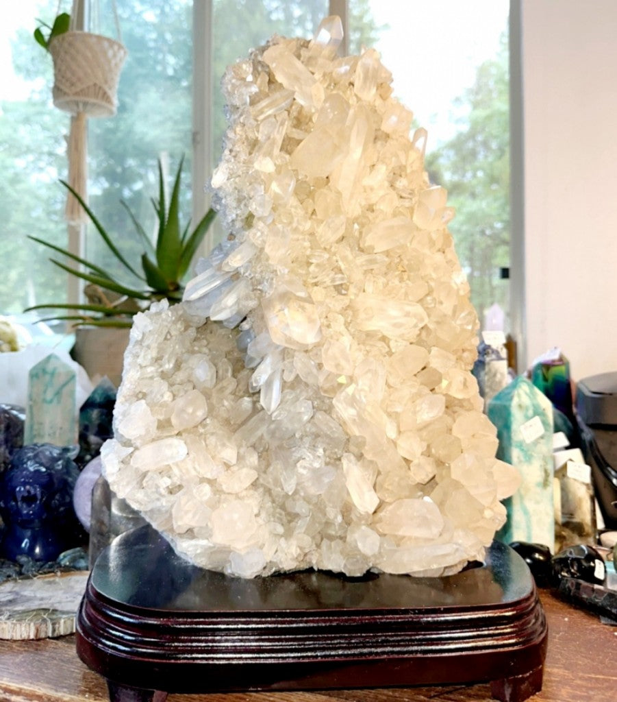 MEGASTORT & EKSKLUSIVT Brazilian Clear Quartz XXL Cluster, ca. 43x30cm  21kg